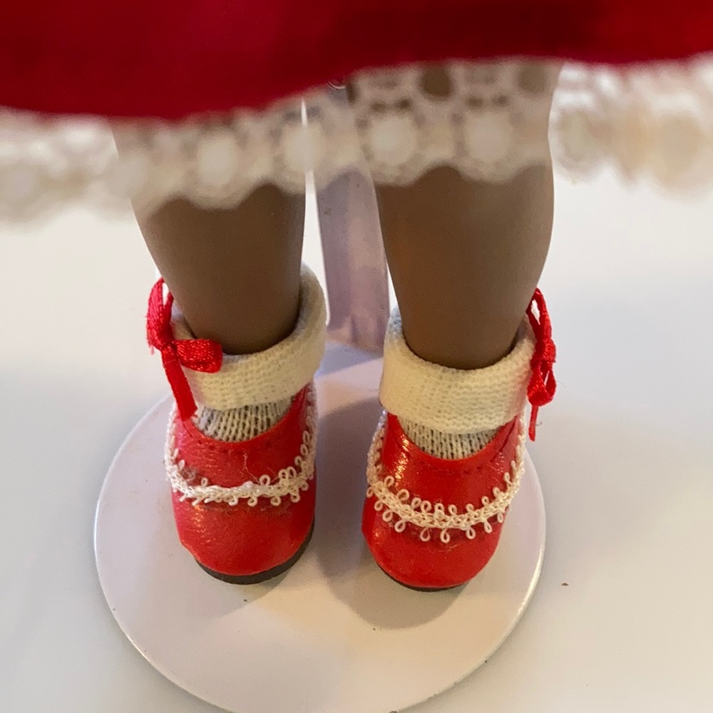 Porcelain doll. - Picture 4 of 7